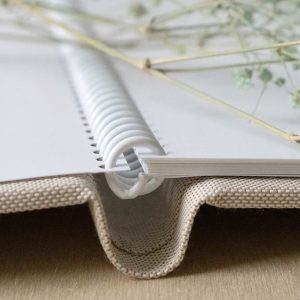 Libro de firmas personalizado con caja eco